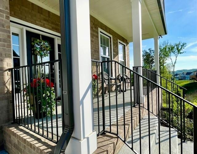 113 Cryer Dr, Gallatin, TN 37066 - balcony with a porch