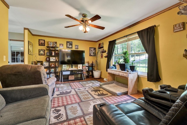 286 Pine Grove Rd, South Pittsburg, TN 37380 - living room with crown molding, baseboards, ceiling fan, and wood finished floors