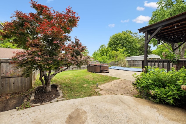 1031 Bayview Dr, Gallatin, TN 37066 - view of yard with a hot tub, a fenced backyard, and a patio area