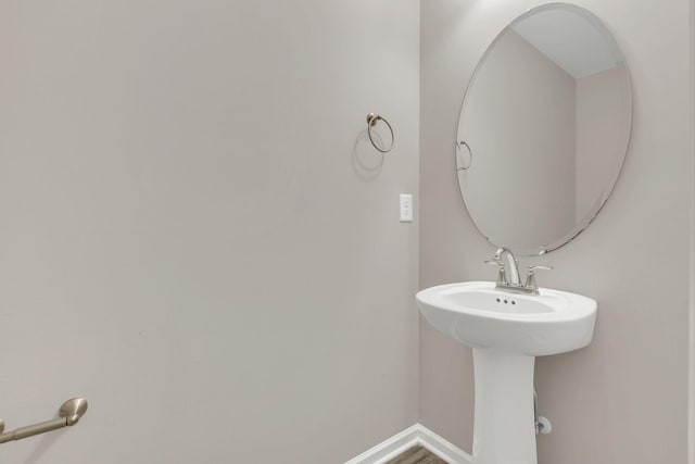 312 Mattie Ln, Spring Hill, TN 37174 - bathroom with a sink and baseboards