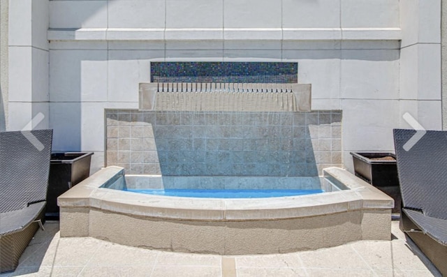 1510 Demonbreun St Unit 807, Nashville, TN 37203 - view of swimming pool with a jacuzzi