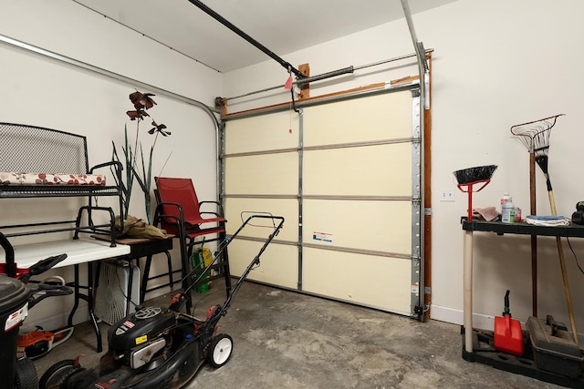 7237 River Run Dr, Chattanooga, TN 37416 - view of garage