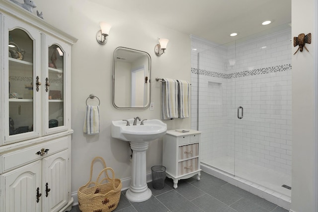 7237 River Run Dr, Chattanooga, TN 37416 - full bathroom featuring tile patterned flooring, baseboards, recessed lighting, a sink, and a stall shower