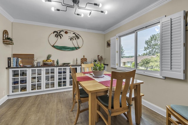 120 Tanasi Shr, Gallatin, TN 37066 - dining room featuring crown molding, baseboards, wood finished floors, and a notable chandelier