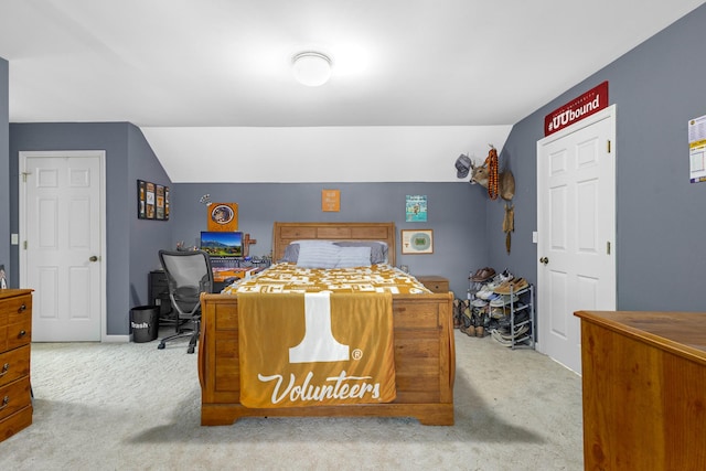 140 Keele Rd, Manchester, TN 37355 - bedroom with carpet flooring and vaulted ceiling