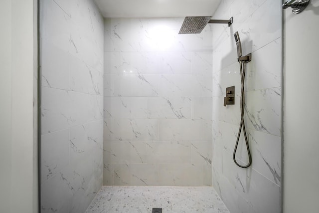 27 Cameo Dr, Nashville, TN 37211 - full bathroom featuring tiled shower