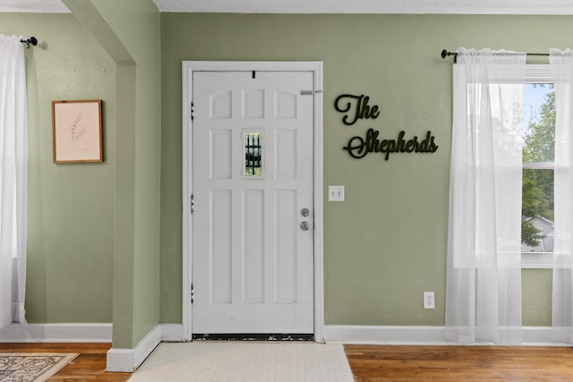 3610 Gleason Dr, Chattanooga, TN 37412 - foyer entrance featuring baseboards and wood finished floors