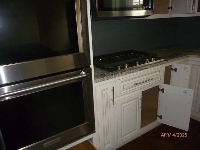 1314 Jewell Dr, Columbia, TN 38401 - kitchen with stainless steel appliances