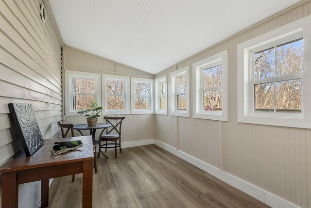 1614 Wade Rd, Lewisburg, TN 37091 - sunroom / solarium featuring wood finished floors, baseboards, and lofted ceiling