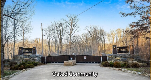 136 Bald Eagle Rd, Hilham, TN 38568