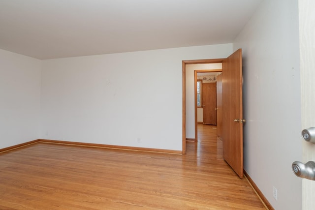 905 Crownhill Dr, Nashville, TN 37217 - unfurnished room with baseboards and light wood finished floors