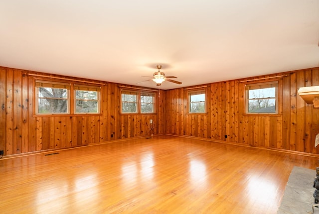 905 Crownhill Dr, Nashville, TN 37217 - empty room featuring light wood-style floors, ceiling fan, a wealth of natural light, and visible vents