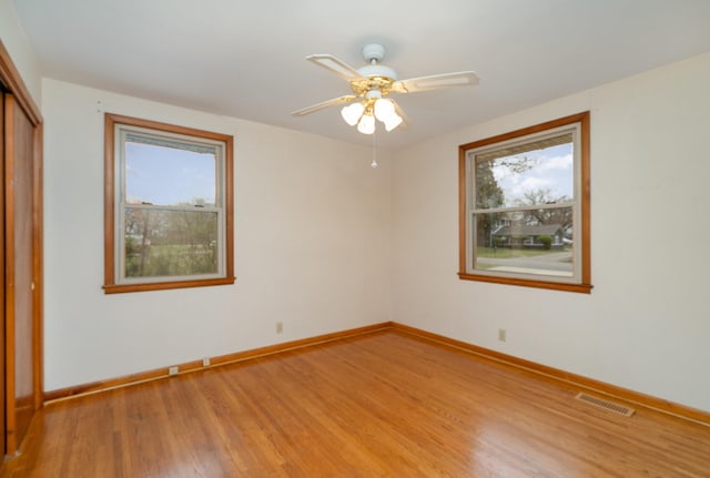 905 Crownhill Dr, Nashville, TN 37217 - empty room featuring baseboards, visible vents, light wood-style flooring, and a wealth of natural light