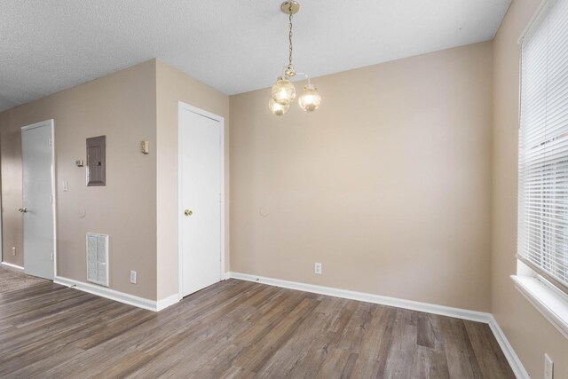 2450 Caroline Dr, Clarksville, TN 37042 - photo 16