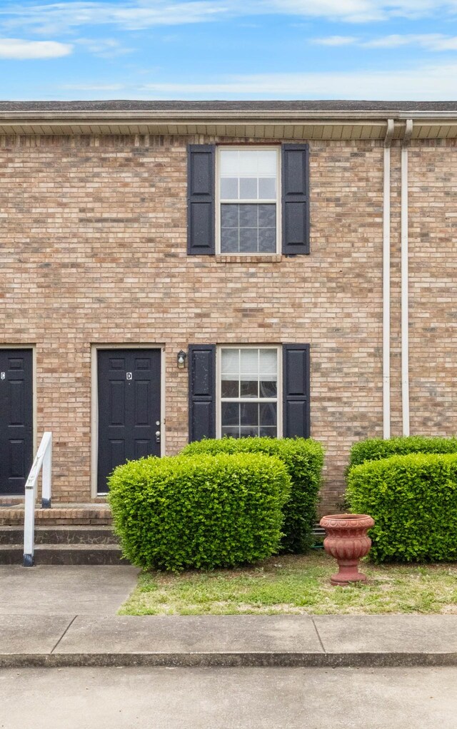 2450 Caroline Dr, Clarksville, TN 37042 - photo 3
