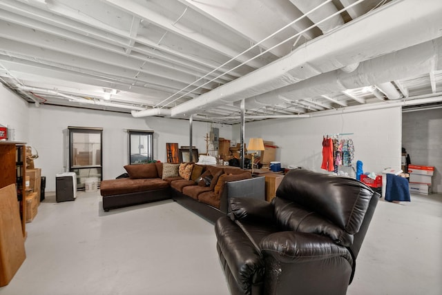 757 Acorn Dr, Clarksville, TN 37043 - living area featuring concrete floors