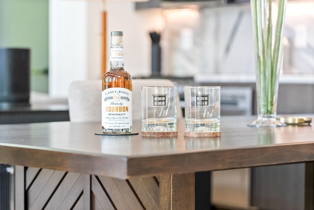 room details featuring a dry bar
