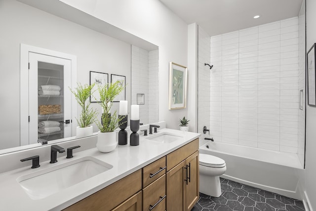 717 41st Ave N, Nashville, TN 37209 - full bath featuring toilet, double vanity, bathtub / shower combination, and recessed lighting