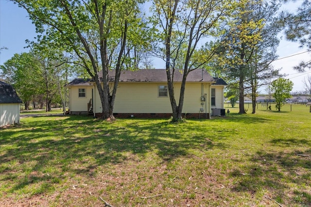 1712 Franklin Pike, Lewisburg, TN 37091 - view of home's exterior with a lawn, central AC, and crawl space
