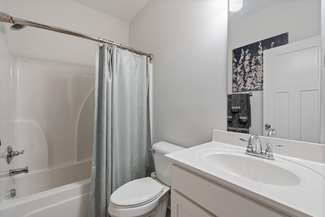 206 Hart Ln, Lebanon, TN 37087 - bathroom featuring vanity, toilet, and shower / tub combo