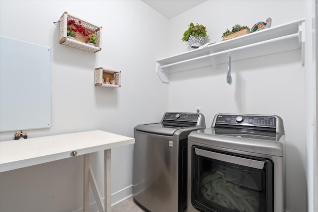 206 Hart Ln, Lebanon, TN 37087 - washroom featuring baseboards, laundry area, and washing machine and dryer
