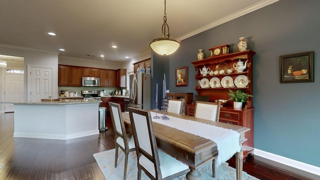 dining space featuring recessed lighting, baseboards, ornamental molding, and dark wood-style floors