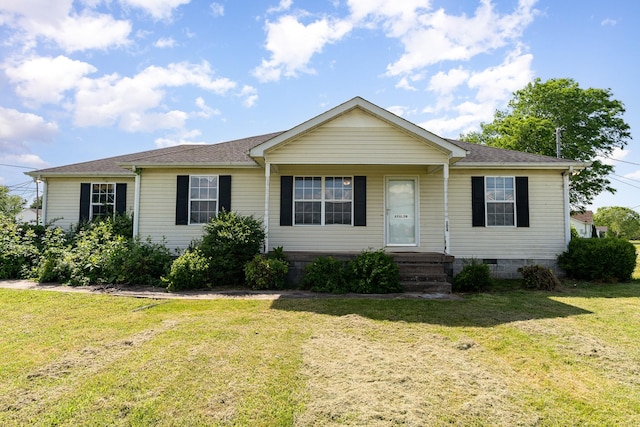 104 Avalon Dr, Shelbyville, TN 37160 - ranch-style house with a front yard, roof with shingles, and crawl space