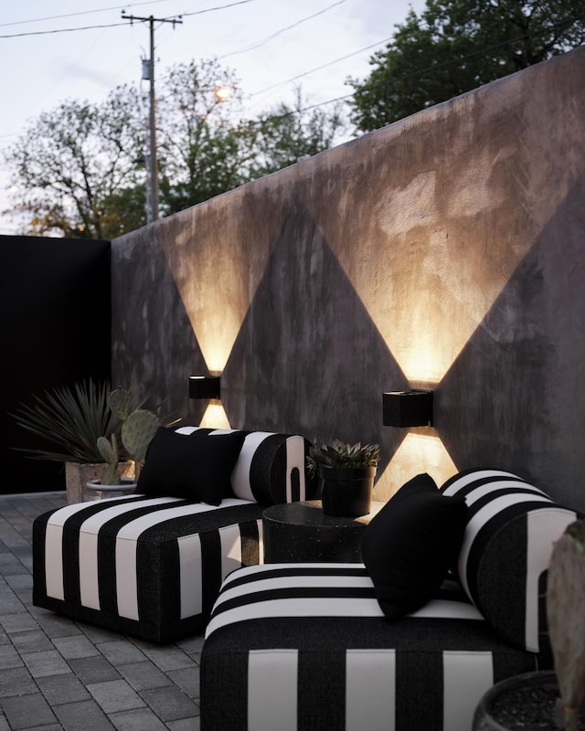 view of patio with outdoor lounge area