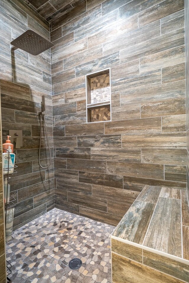 217 Rockhouse Rd, Hohenwald, TN 38462 - bathroom with tiled shower