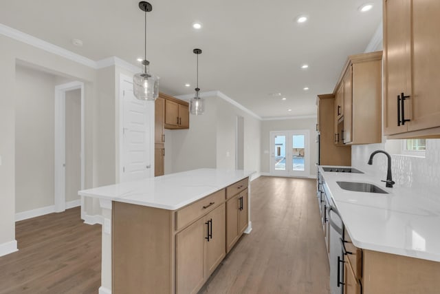 1105 Codah Dr, Mount Juliet, TN 37122 - kitchen featuring baseboards, a sink, light wood finished floors, and ornamental molding