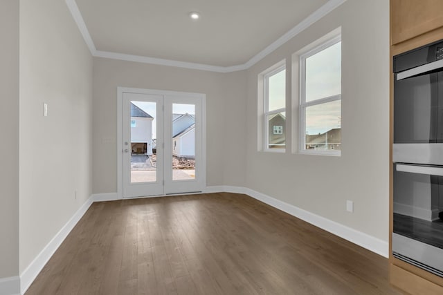 1105 Codah Dr, Mount Juliet, TN 37122 - interior space featuring ornamental molding, plenty of natural light, and wood finished floors