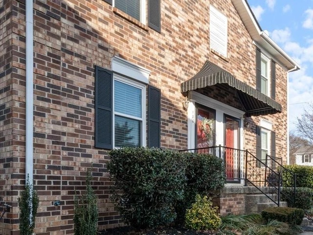 180 Edgewood Dr, Hendersonville, TN 37075 - exterior space featuring brick siding