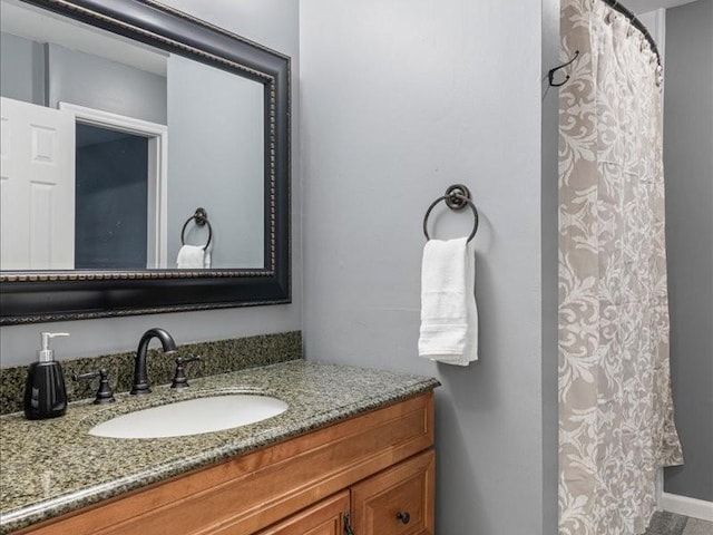 180 Edgewood Dr, Hendersonville, TN 37075 - bathroom featuring curtained shower and vanity