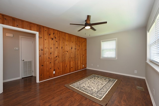 102 Moore Ave, Portland, TN 37148 - spare room featuring a healthy amount of sunlight, a ceiling fan, and visible vents