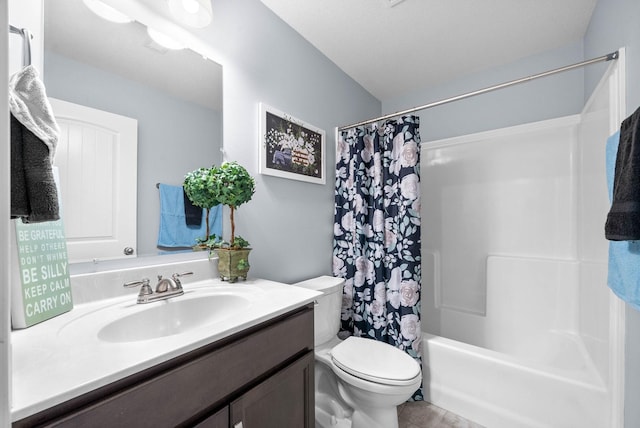 1145 Racker Dr, Clarksville, TN 37043 - full bath featuring vanity, shower / bathtub combination with curtain, and toilet