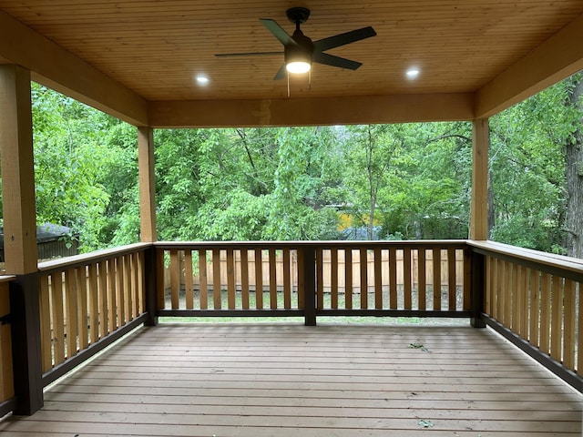 deck with a ceiling fan
