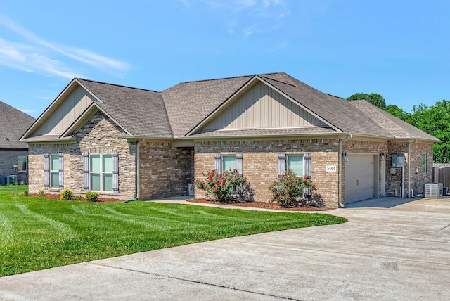 5014 Rainier Dr, Chapel Hill, TN 37034 - craftsman house with a garage, board and batten siding, driveway, a front yard, and roof with shingles