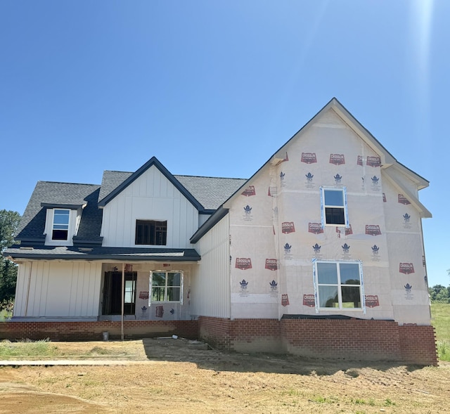 6447 Hopewell Rd, Springfield, TN 37172 - view of front of house featuring board and batten siding and roof with shingles