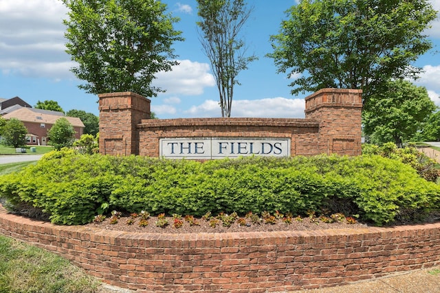 141 Fieldcrest Cir, Hendersonville, TN 37075 - view of community sign
