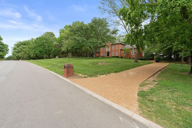 8224 Victory Trl, Brentwood, TN 37027 - surrounding community featuring a lawn