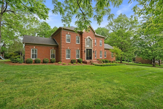 8224 Victory Trl, Brentwood, TN 37027 - colonial home featuring brick siding and a front yard