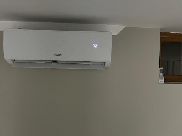 details with a wall mounted air conditioner