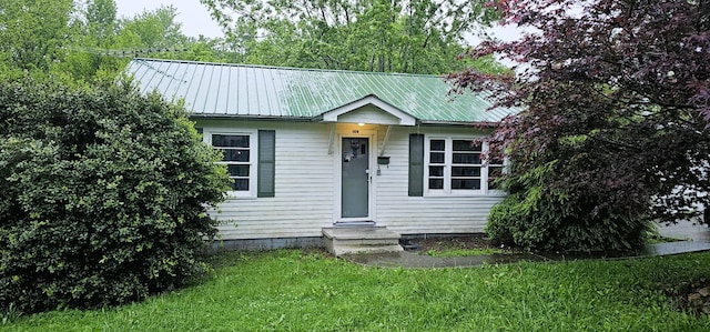 109 Hayes St, Smithville, TN 37166 - photo 1