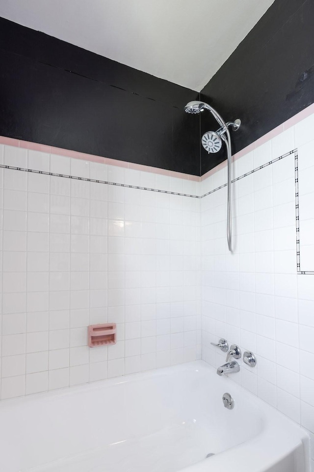 716 S Summerfield Dr, Madison, TN 37115 - bathroom featuring shower / bathtub combination