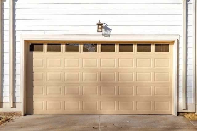 2509A Scovel St, Nashville, TN 37208 - garage featuring driveway
