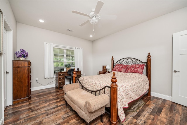 bedroom with ceiling fan, visible vents, wood finished floors, baseboards, and recessed lighting