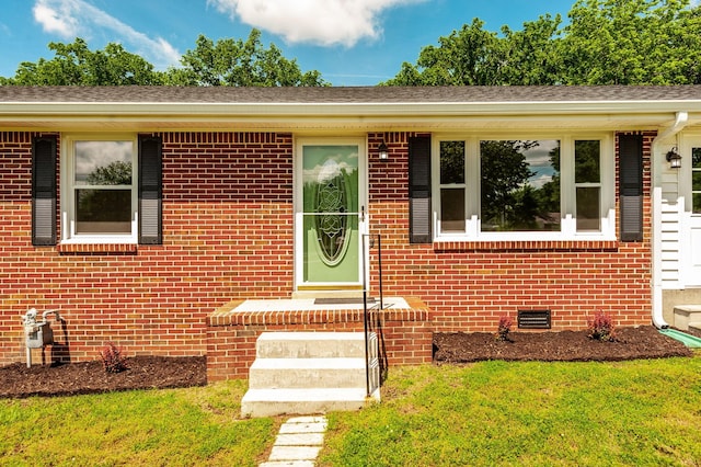 154 Church Ave, Watertown, TN 37184 - view of front of property with a shingled roof, a front lawn, brick siding, and crawl space