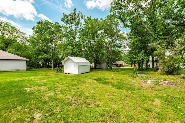 154 Church Ave, Watertown, TN 37184 - view of yard featuring a storage shed and an outdoor structure
