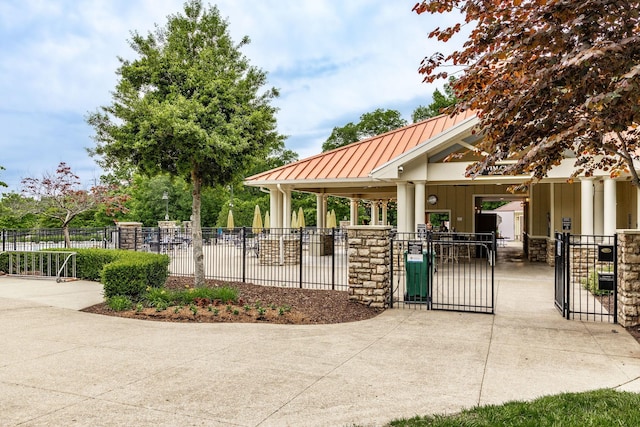 1505 Sylvan Park Ct, Mount Juliet, TN 37122 - surrounding community featuring a gate and fence