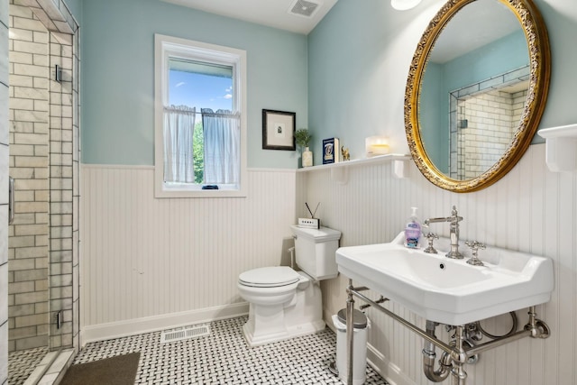503 Brick Church Pike, Goodlettsville, TN 37072 - full bath featuring a shower stall, toilet, wainscoting, and visible vents